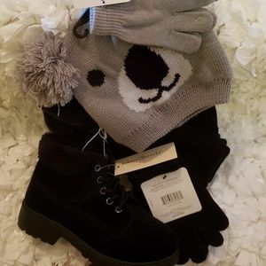 BRAND NEW Girls Boots, Hat & Gloves Set